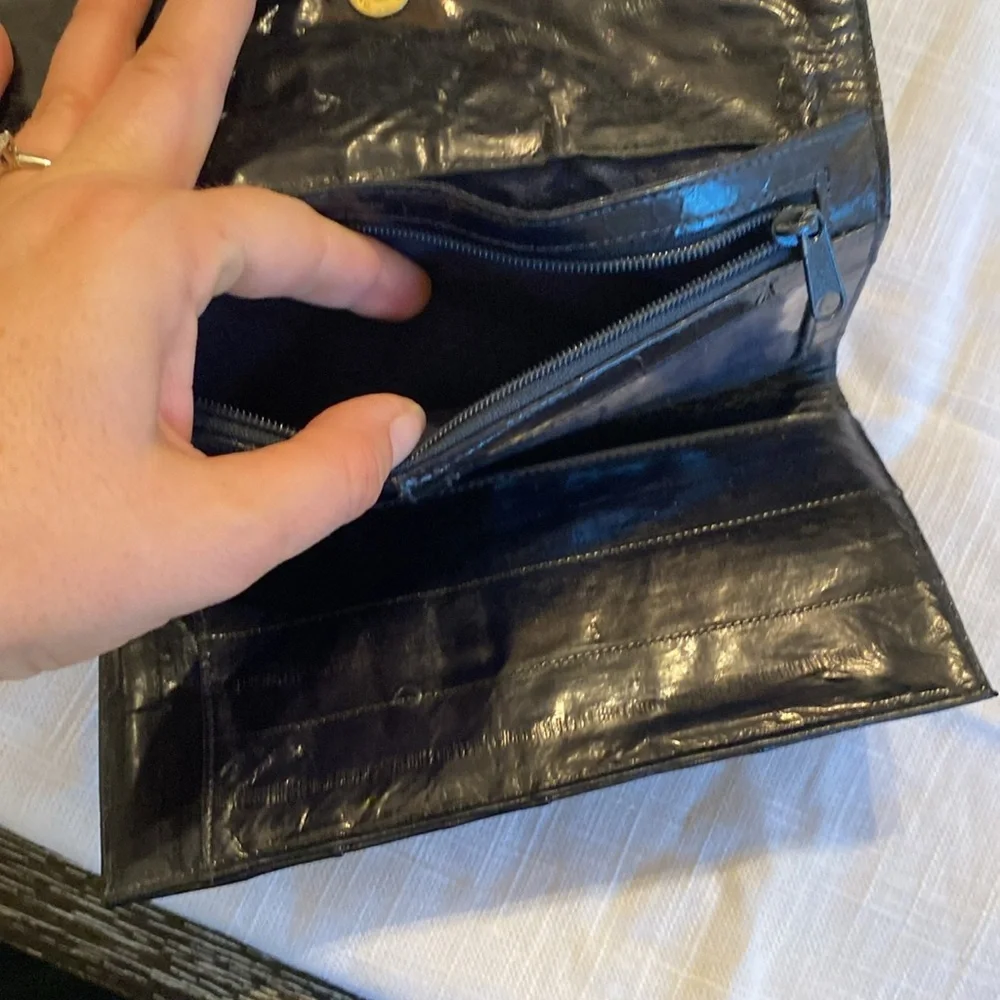 Vintage Wallet, Dark Navy, Pre-Loved, Great Condition, Unknown Brand - Picture 12 of 13